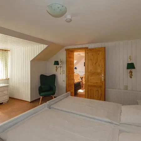 Erlkoenig Πανσιόν Burg Kauper