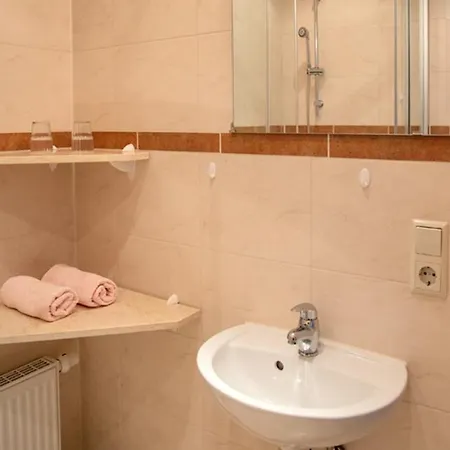 Erlkoenig Πανσιόν