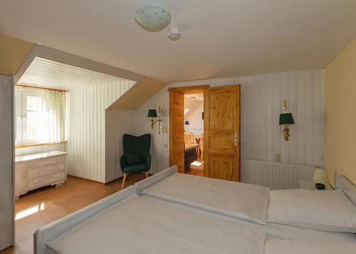 Erlkoenig Pensionat Burg Kauper